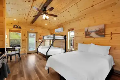 Image de Cozy - Mt Lemmon Hotel in Summerhaven, Cabin 11