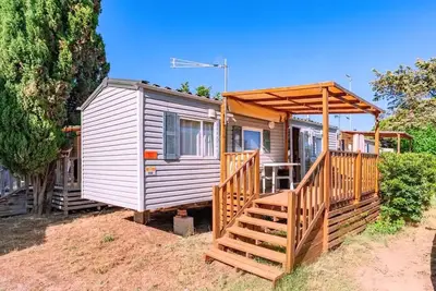 Image de Mobil-home | Classic | 2 Ch. | 4/6 pers. | Terrasse surélevée | A/C | Tv