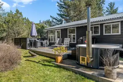 \"Ayen\" - 1. 2km from the sea by Interhome