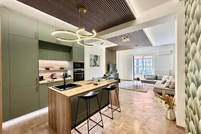 Image de City Center 5! Beautiful, Modern, cozy 2br!