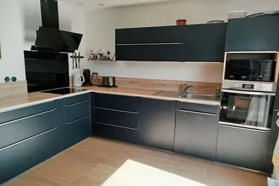 Image de Villa familiale au calme, de plein pied, entre mer, lac et montagne.