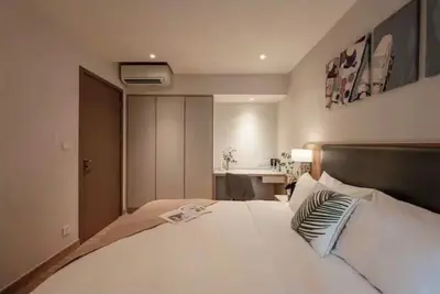 Image de Spacious 3-bedroom Zenity apartment in Hồ Chí Minh with FreePool & Gym