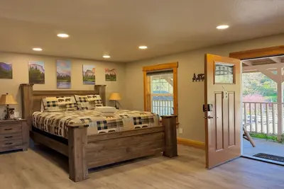 Image de Two Private Studios • Downtown Mariposa • Yosemite