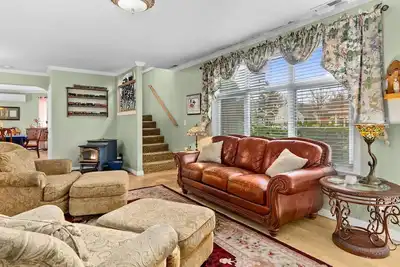 Image de Conley Suites Apartment A - for those that prefer a private space.