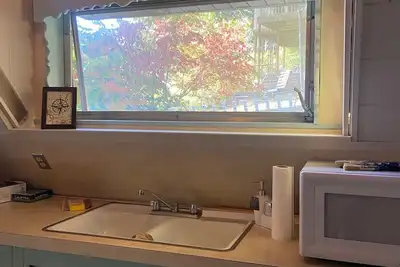 Image de Cozy 2-bedroom cottage in charming Pierson, Michigan!