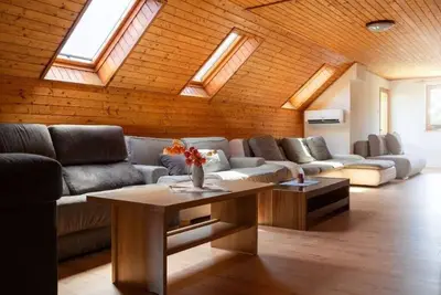 Image de Tranquil 8-bedroom house in welcoming Őriszentpéter with Ac