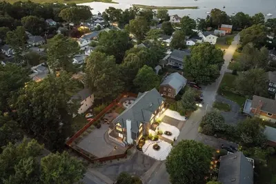 Image de The Cove House: Upscale Coastal Living - Your Perfect Summer Escape!