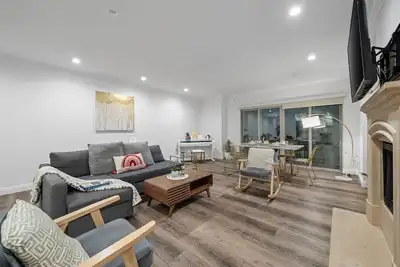 Image de Jie's Stylish 2br Apartment in Gated Community