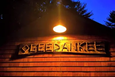 Image de Wonderful historic 4-bedroom rustic \"Ogeedankee\" cabin with mountain views.