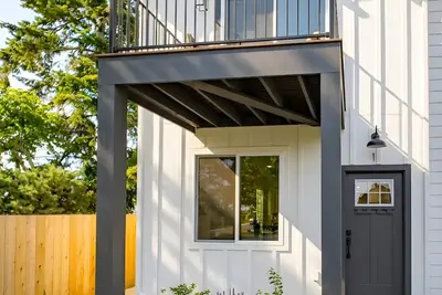 Image de Townhouse on the Trail