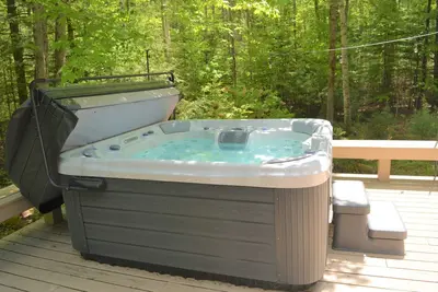 Image de Lake Community House with Hot Tub & 3br, 6 Beds