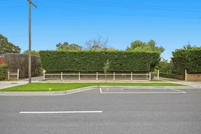 Image de Huge Clyde Holiday Propery: 2 Houses/Bar/Bbq/Pool