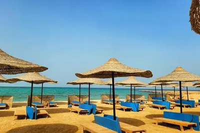 Image de Modern Chalet with Pool & Partial Sea View - 1 Min to Beach