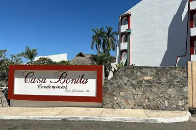 Image de Beautiful & Spacious 2 bed 2 bath Condo in Casa Bonita. Ixtapa, Zihuatanejo