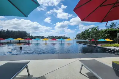 Cassia Loft 2br water