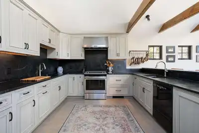 Image de Fair Rising, Quiet, Summer In The Berkshires!