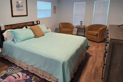 Image de One Block to the Beach. 2-Bedroom house on Clearwater Beach.