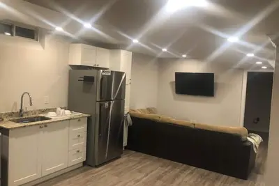 Image de Brand-New-Comfy 2 bedroom apartment awaits you. . .