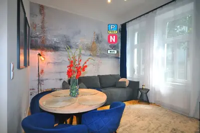 Image de Wesoła Station by JoApart - Old Town