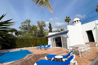Image de Private Villa + Pool | Perfect Calahonda Getaway - Pass the Keys