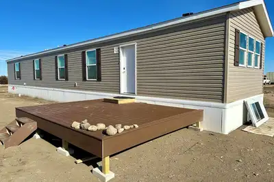 Image de New Cabin on Lake Oahe, Spring Creek, Cow Creek, Pierre, Sd