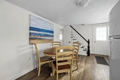 Rustico Shore Cottage