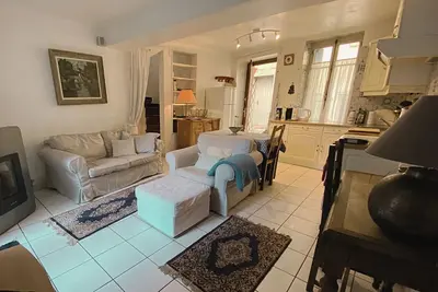 Image de Charming Occitan Village House: Live Quarante Like a Local.