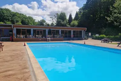 Image de Cosy Chalet 119 - Glan Gwyna Holiday Park, onsite pool, near beaches & Snowdonia