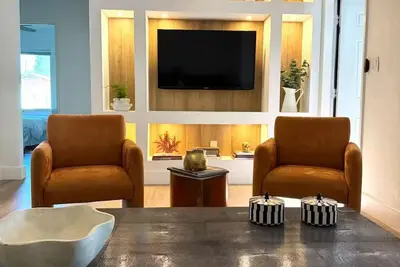 Image de Stylish 2 br, bbq, Close to beach, Bal Harbor, Aventura Mall, Design District.