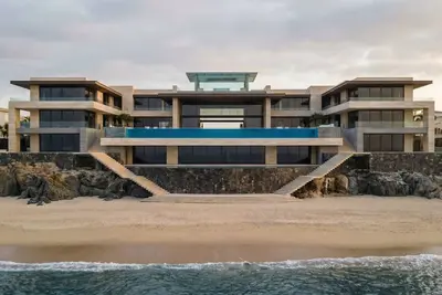 Image de Ultra-Luxury Villa Vioke: All-inclusive private yacht, jet skis, chef, sauna. . .