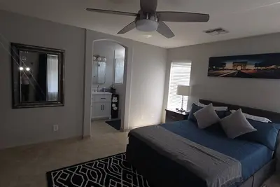 Image de Cozy 3-bedroom house in peaceful Peoria with Ac comfort