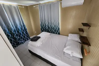 Image de Charles Arthur Cottage: real Bajan village life for worldschooling families