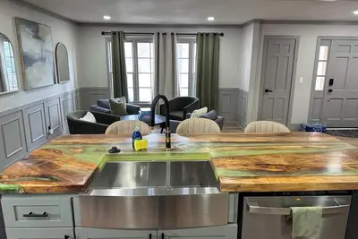 5br Corporate Housing | large yard | Rv Parking