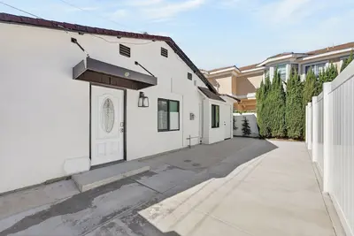 Image de Steps to Santa Anita & Usc Hospital  Private Home