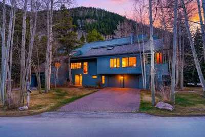 Image de Cozy Mountain Retreat • Hot Tub Near Skiing + Hiking | Aspen Grove