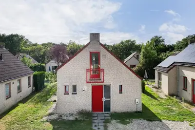 Image de Bungalow au bord du lac pour 6, Ewijk