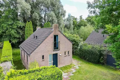 Bungalow boisé à Ewijk pour 6 pers.