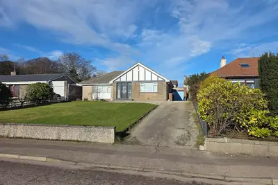 Image de Beautiful 3-bedroom bungalow on west edge of Aberdeen