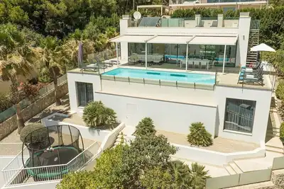 Image de Seaview Escape less than 5 minutes from the beach