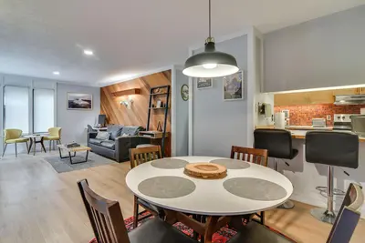 Image de Relax Poolside! All-Season Base in Mt Hood Village