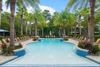 Image de Magnolia Cottages - The Burn by the Sea - Golf Cart Included, Pool, Beach Access