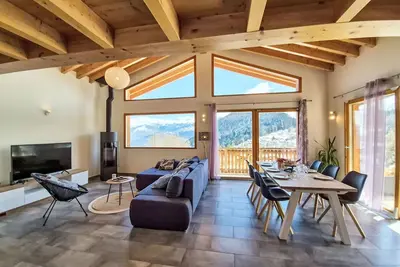 Image de Merveilleuse maison de vacances privée pour 6 personnes avec Wifi, Tv, terrasse et vue panoramique
