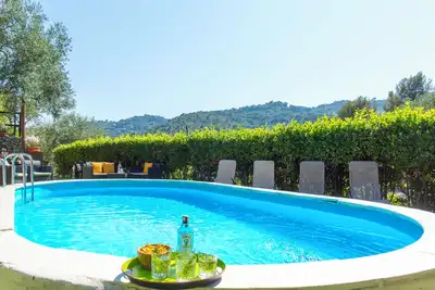 Image de Group villa with private pool