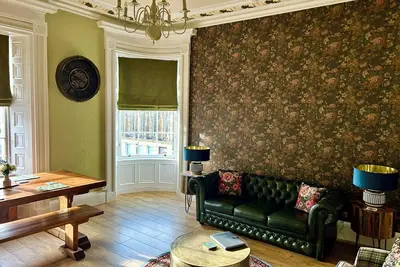 Image de Heart of Ayr. Spacious & stylish 2 King bedroom apartment in town centre
