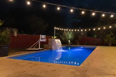 Image de Cozy Home with Pool, Minutes from Combate Beach