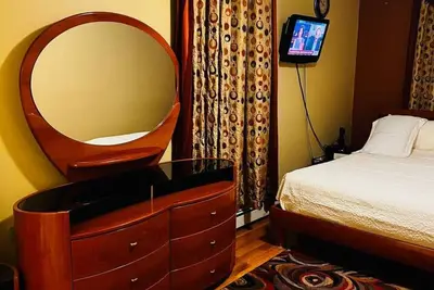 Image de Elegant Cozy 3 bedroom apartment!
