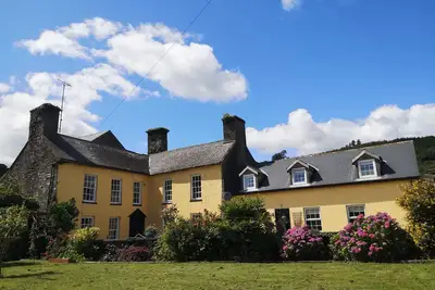 Image de Lovely 2 bedroom home in a tranquil and picturesque setting.