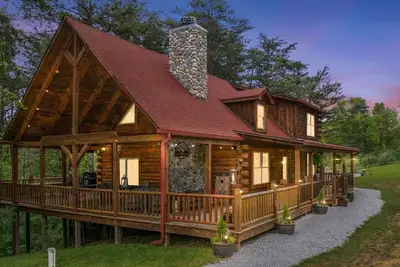 Image de Rustic Ridge Lodge - Hot Tub, Sauna, Game Room. Close to Hiking
