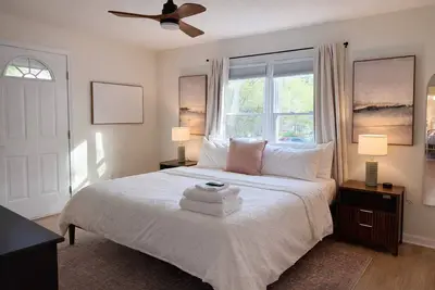 Image de Spacious 4br Family Home with Game Room