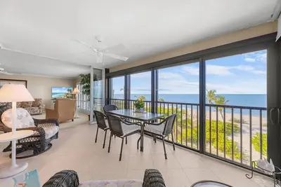 Image de Where the Gulf stretches endlessly before you- 3 Bedroom Gulf Front